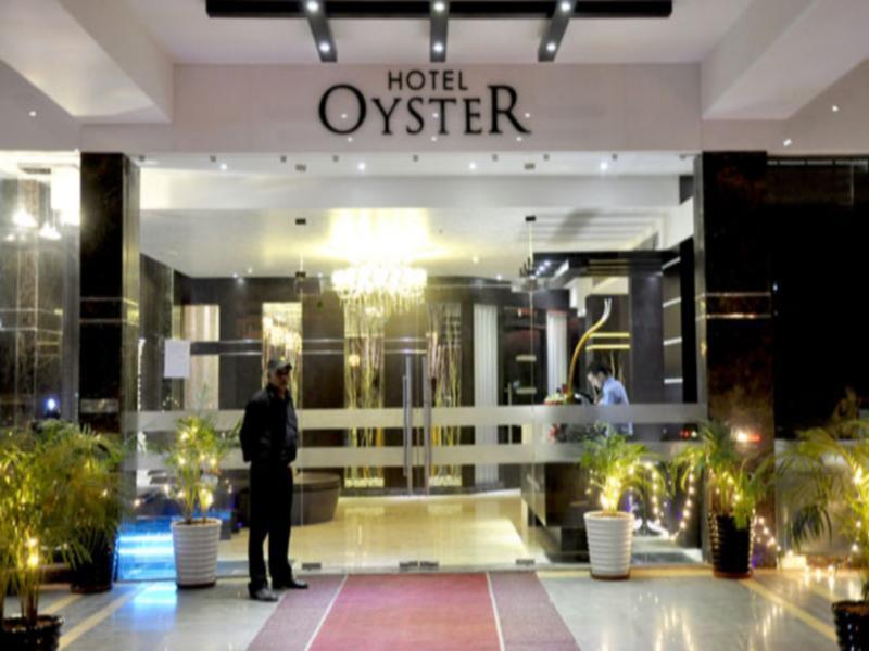 Oyster 3*
